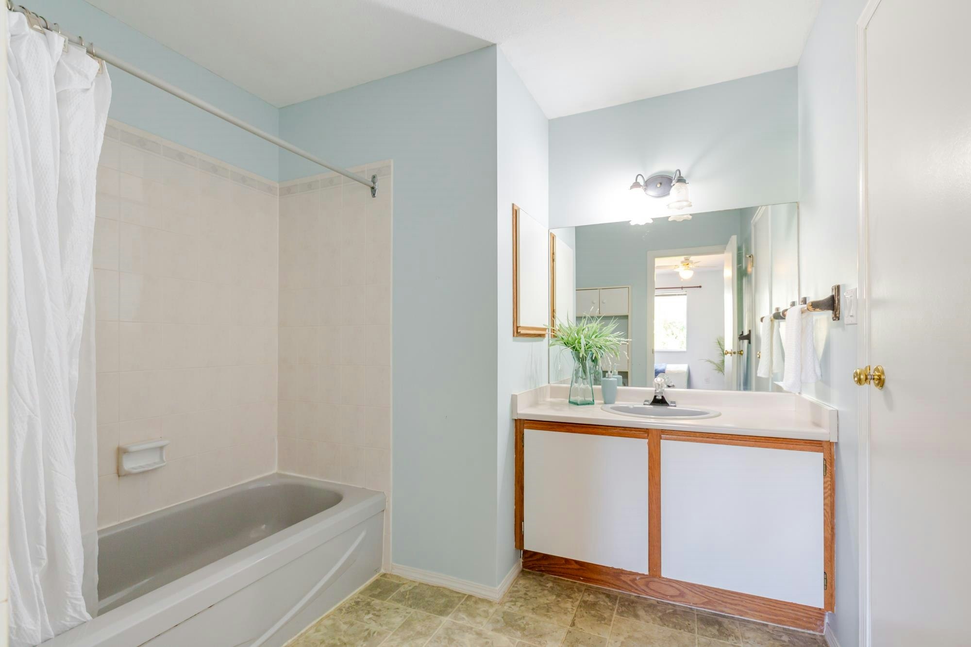 31-15550 89 Avenue, Surrey, BC, V3R 1N1 - 22