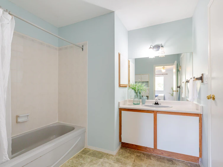 31-15550 89 Avenue, Surrey, BC, V3R 1N1 - 22