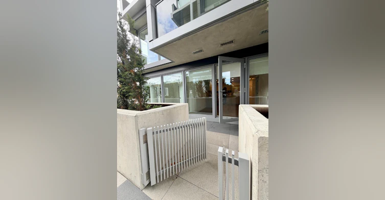 104-8120 Oak Street, Vancouver, BC, V6P 0N2