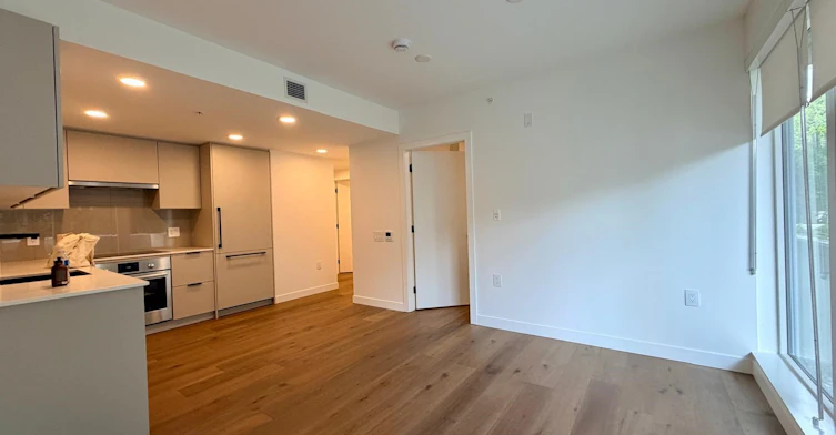 104-8120 Oak Street, Vancouver, BC, V6P 0N2 - 5