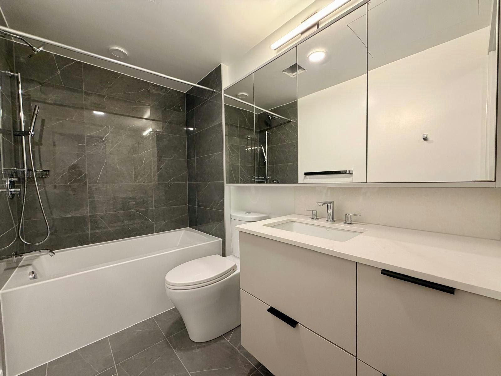 104-8120 Oak Street, Vancouver, BC, V6P 0N2 - 13