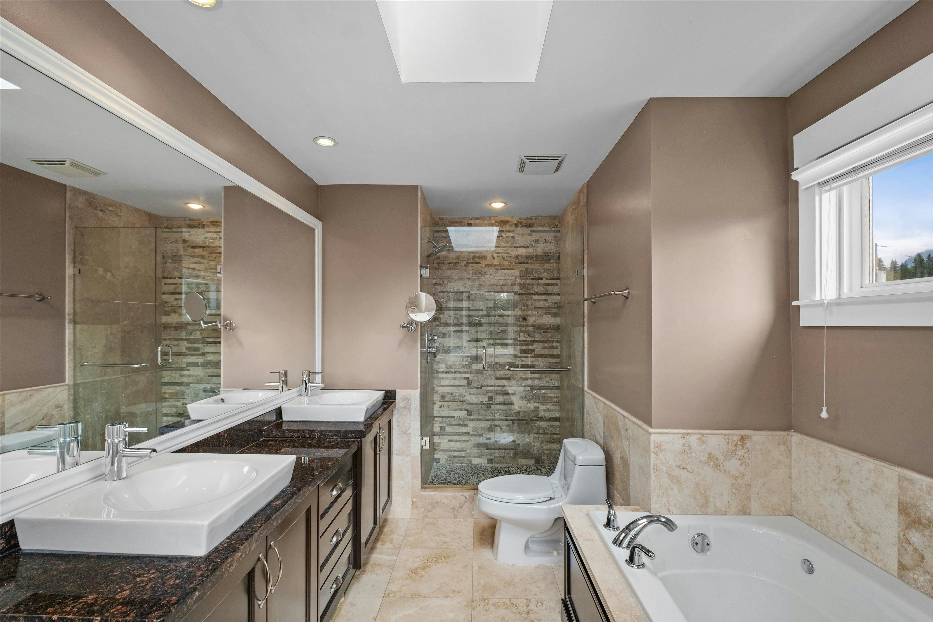 1501 Frederick Road, North Vancouver, BC, V7K 1J6 - 18
