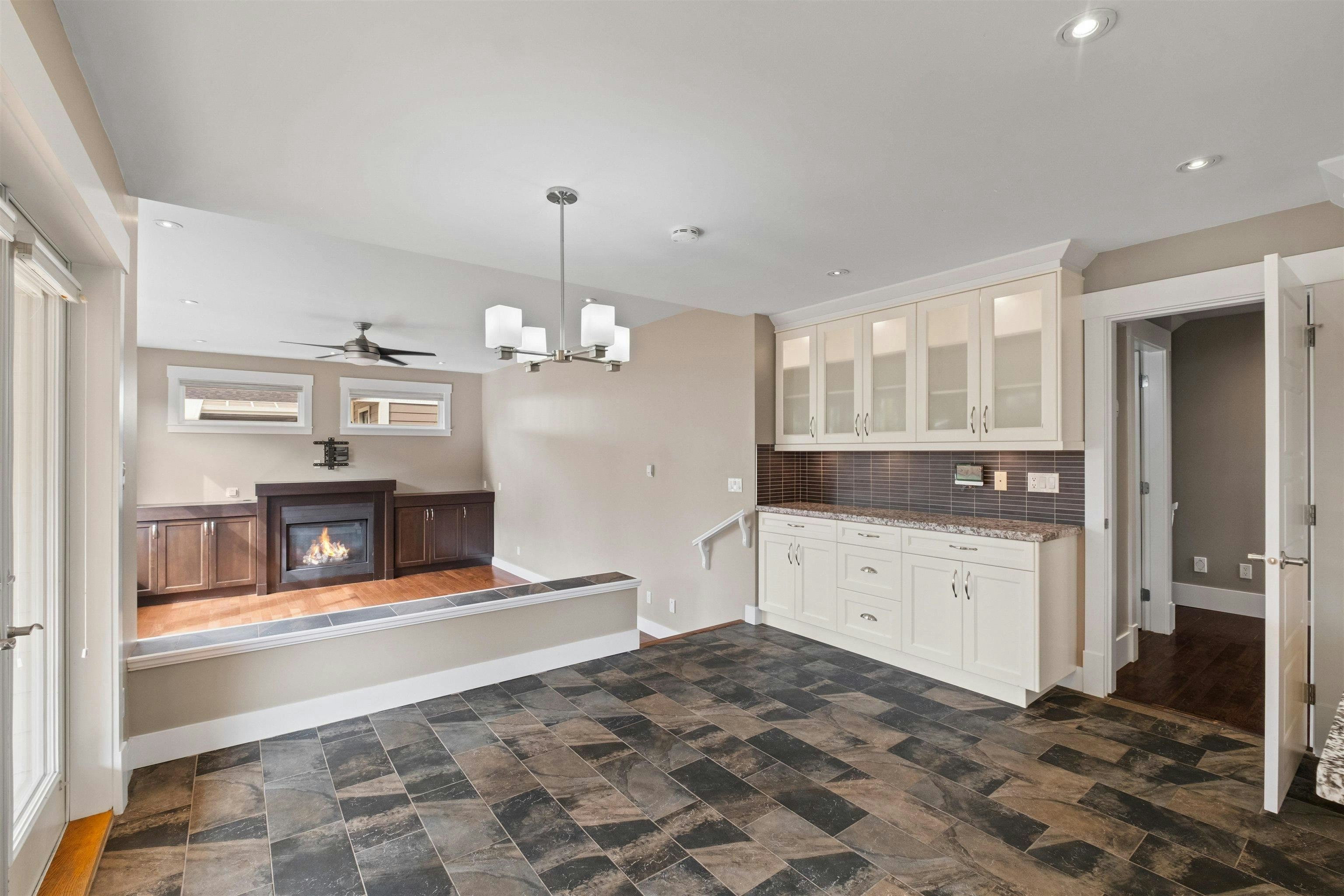 1501 Frederick Road, North Vancouver, BC, V7K 1J6 - 11