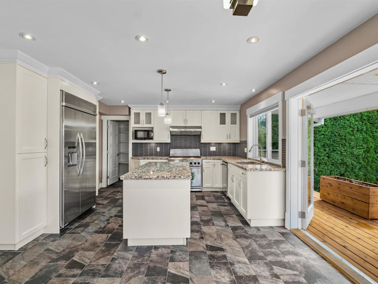 1501 Frederick Road, North Vancouver, BC, V7K 1J6 - 7