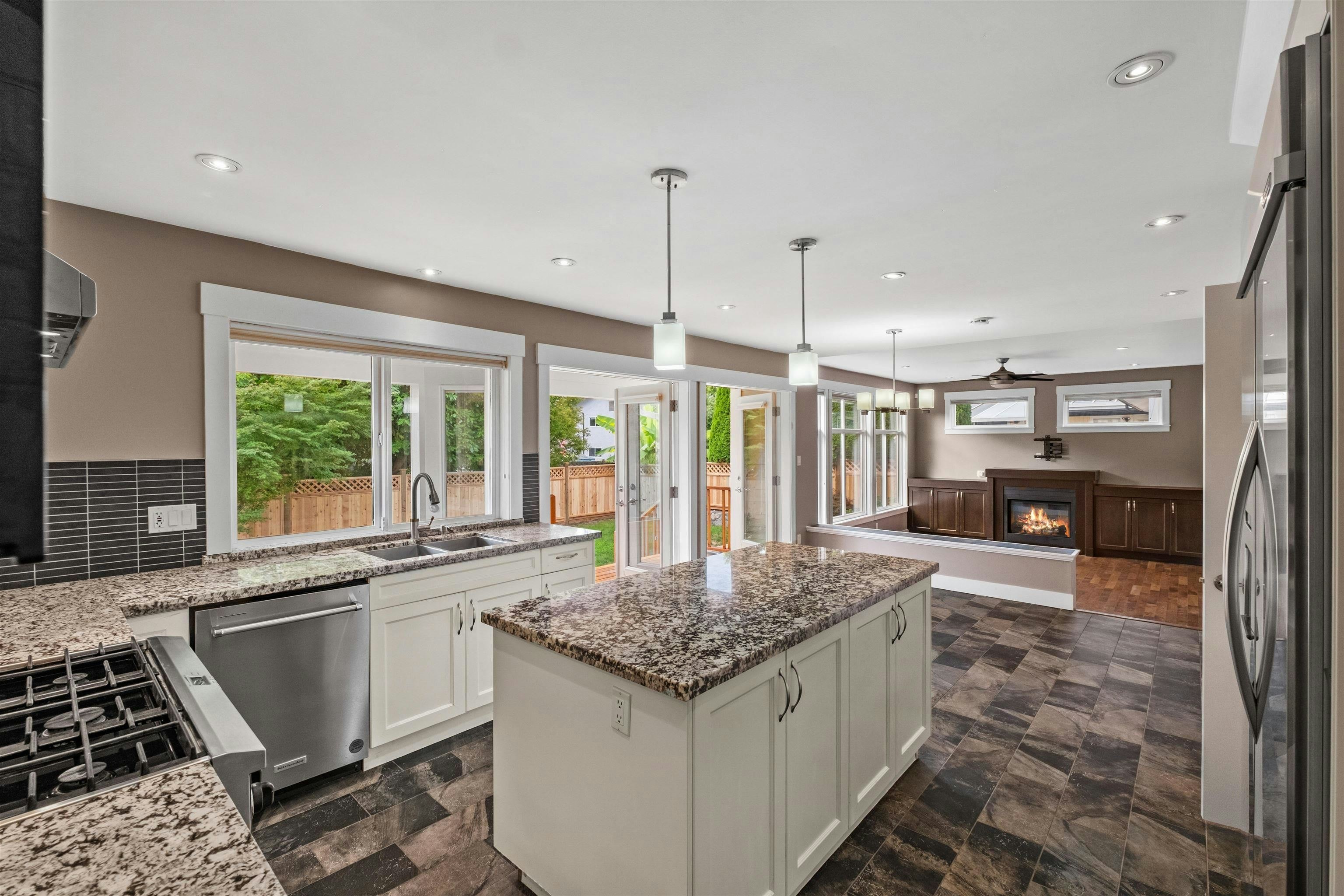 1501 Frederick Road, North Vancouver, BC, V7K 1J6 - 9