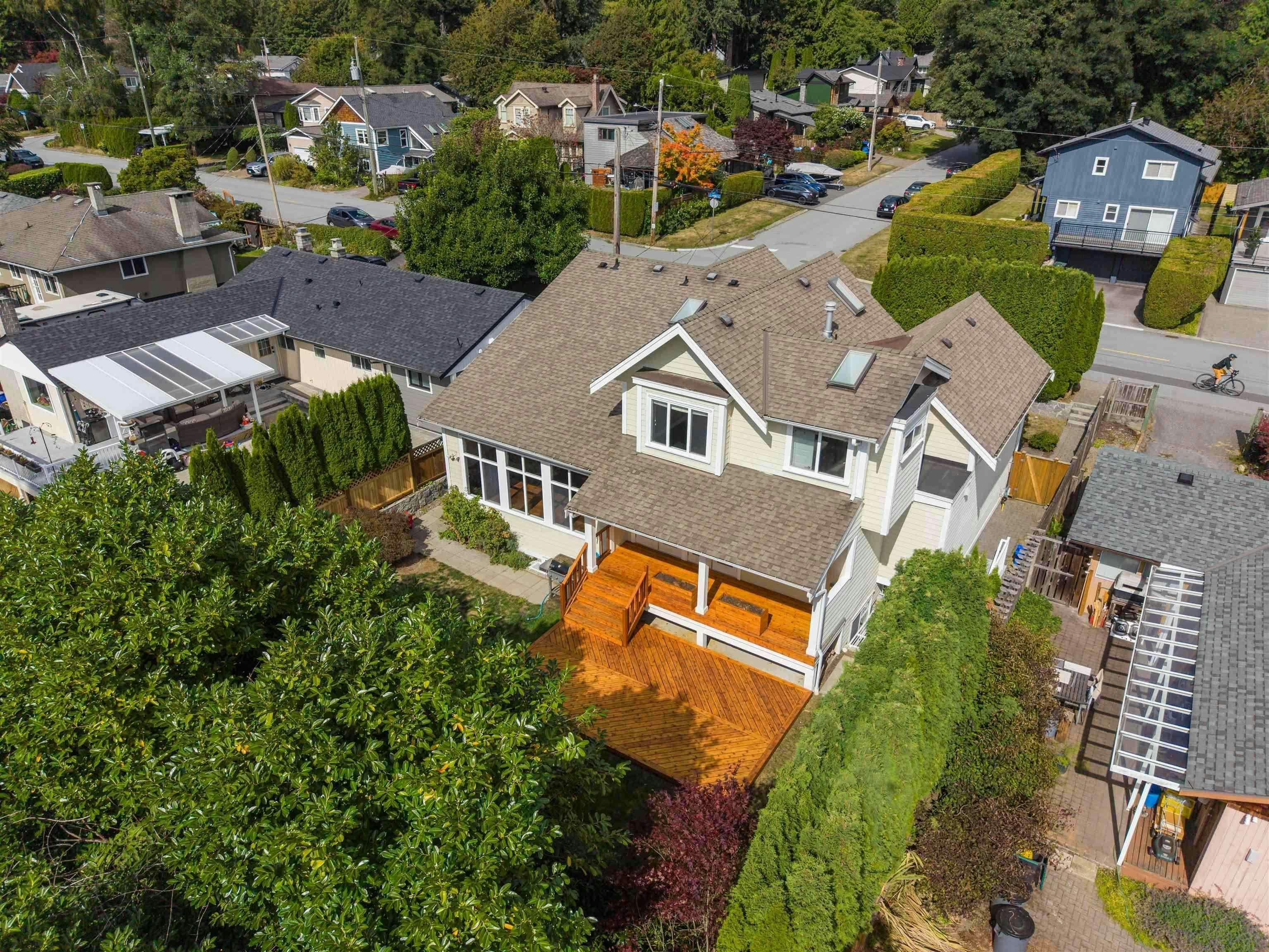 1501 Frederick Road, North Vancouver, BC, V7K 1J6 - 29