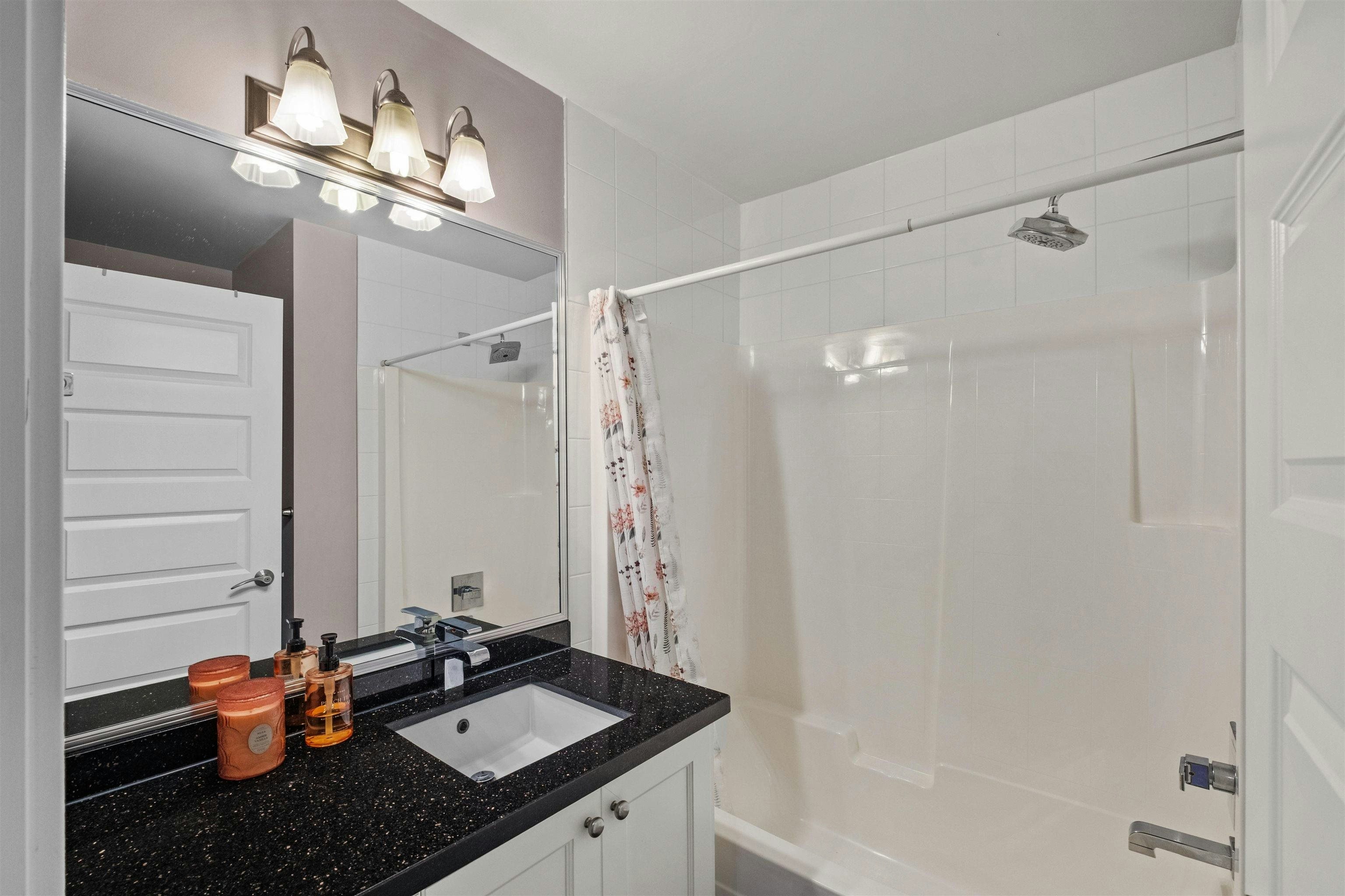 1501 Frederick Road, North Vancouver, BC, V7K 1J6 - 21