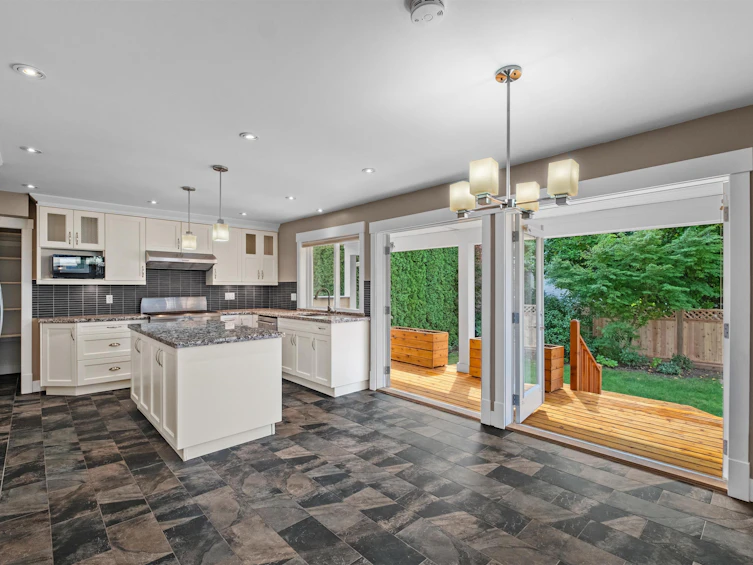 1501 Frederick Road, North Vancouver, BC, V7K 1J6 - 5