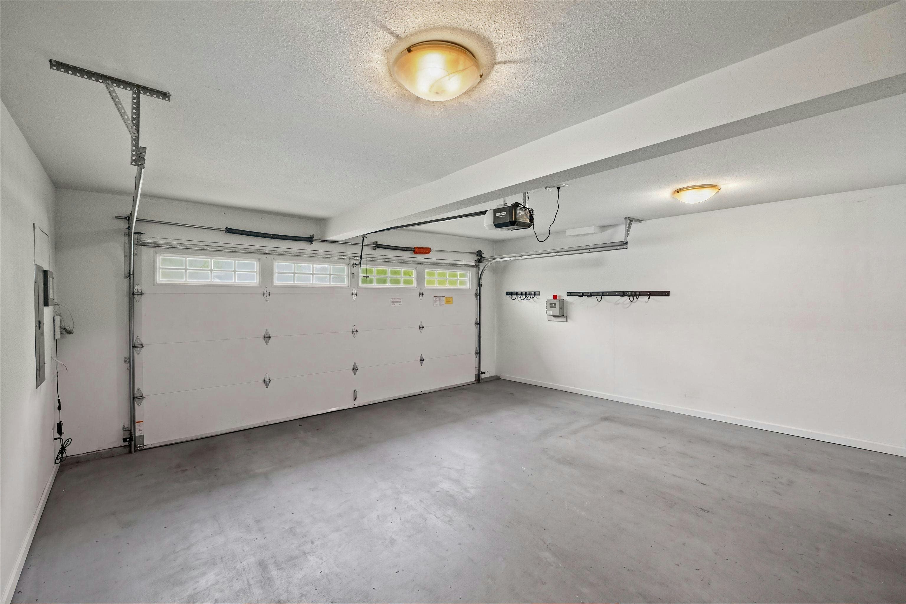 1501 Frederick Road, North Vancouver, BC, V7K 1J6 - 24