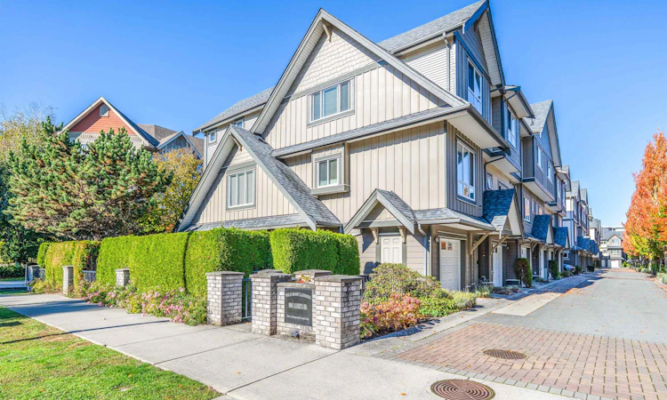 4-9391 Alberta Road