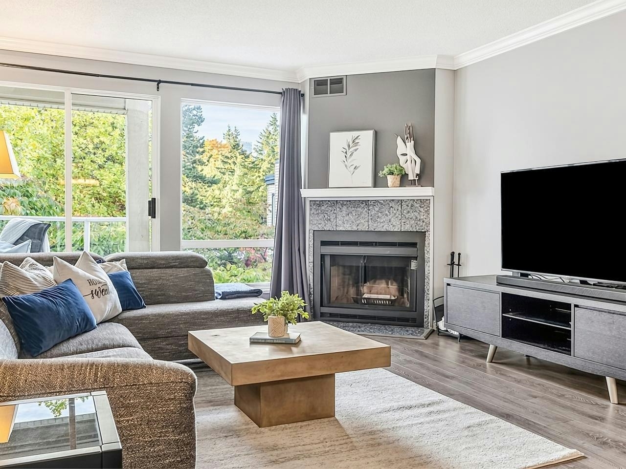 210-889 W 7th Avenue - 2