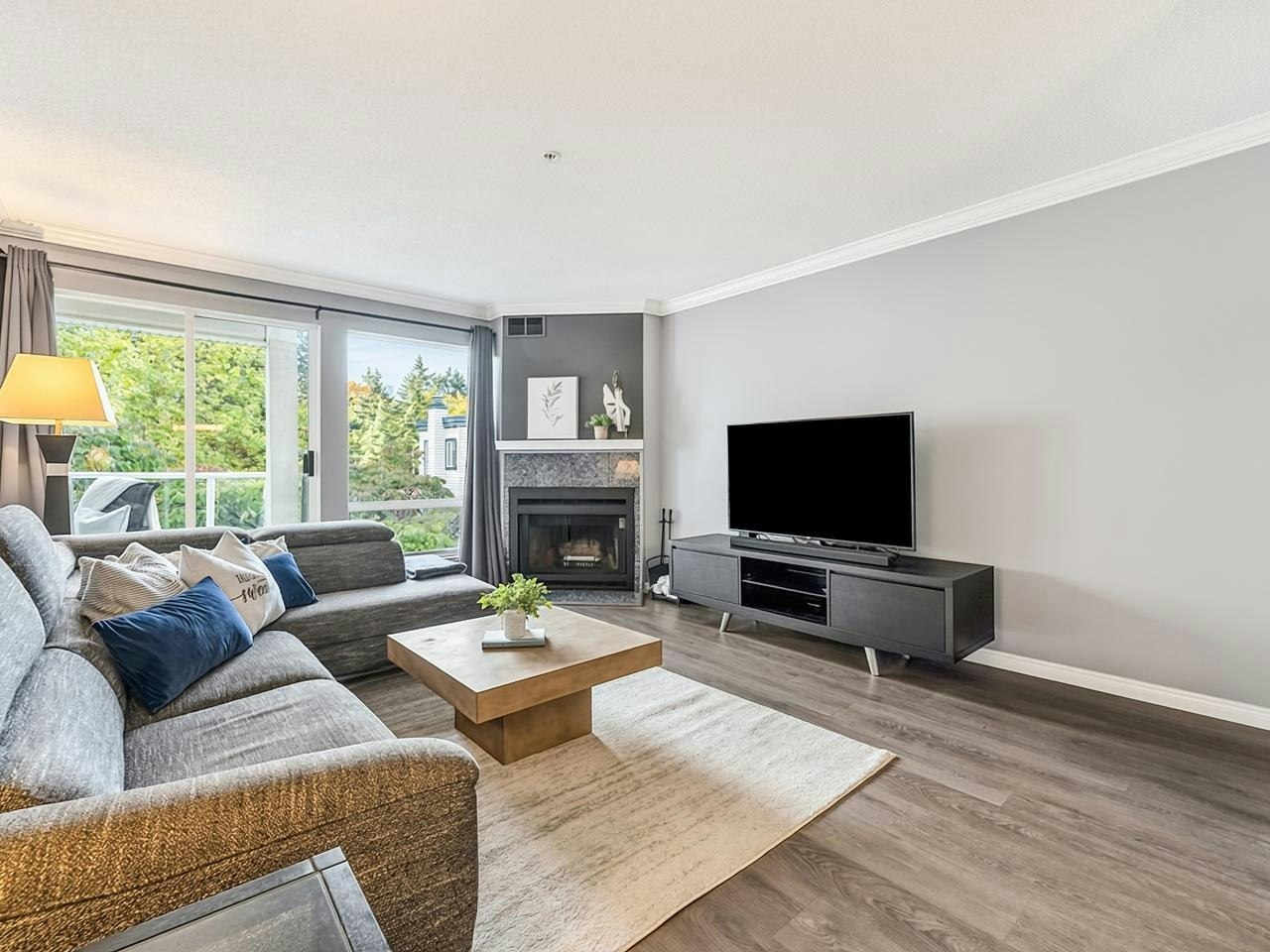 210-889 W 7th Avenue - 3