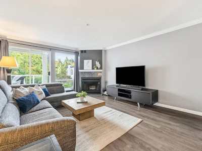 210-889 W 7th Avenue - 3