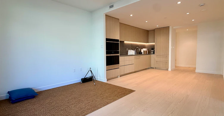 304-785 Harbour Way, North Vancouver, BC, V6P 0N2 - 16