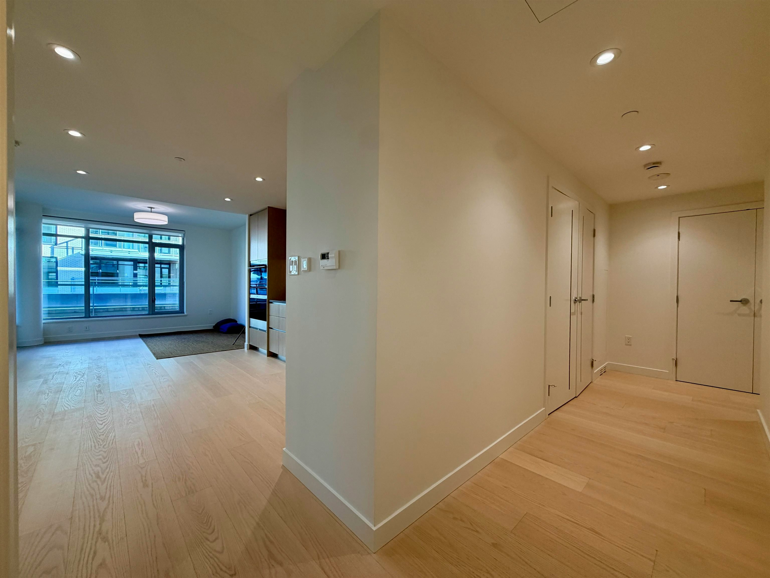304-785 Harbour Way, North Vancouver, BC, V6P 0N2 - 23