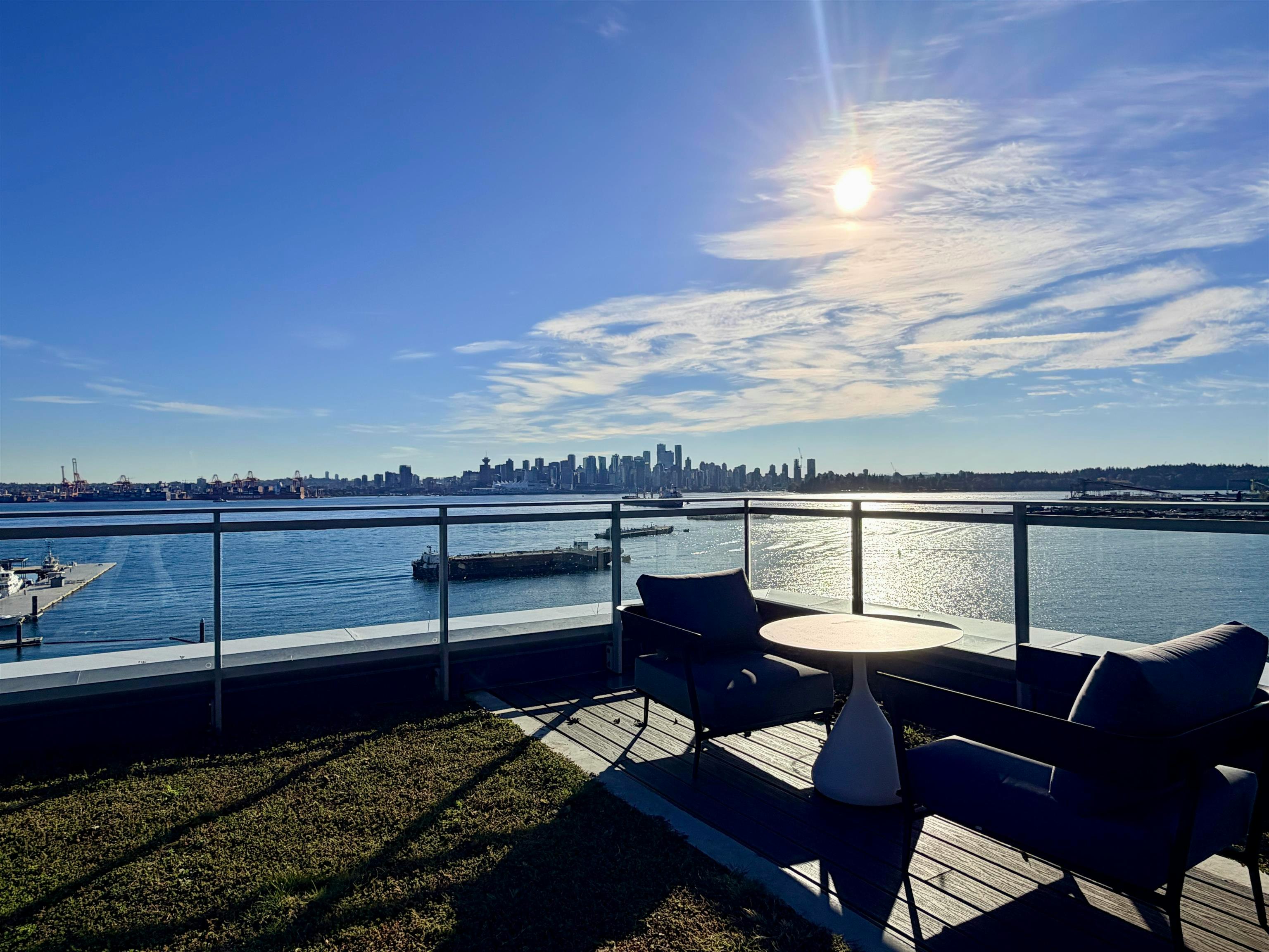 304-785 Harbour Way, North Vancouver, BC, V6P 0N2 - 3