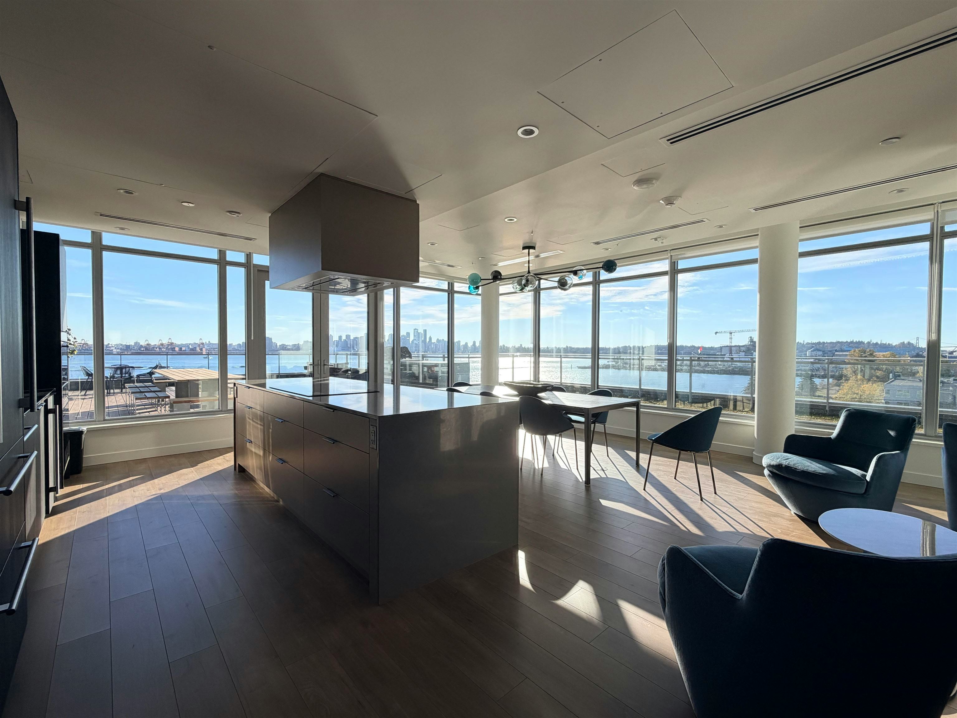 304-785 Harbour Way, North Vancouver, BC, V6P 0N2 - 25