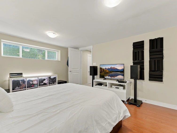 3951 Slocan Street, Vancouver, BC, V5R 1Y7 - 19
