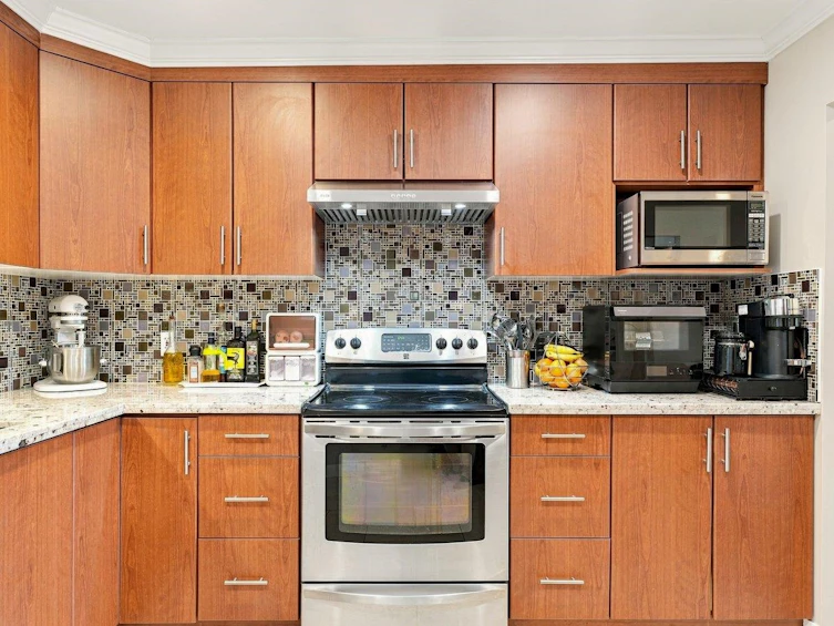 3951 Slocan Street, Vancouver, BC, V5R 1Y7 - 10