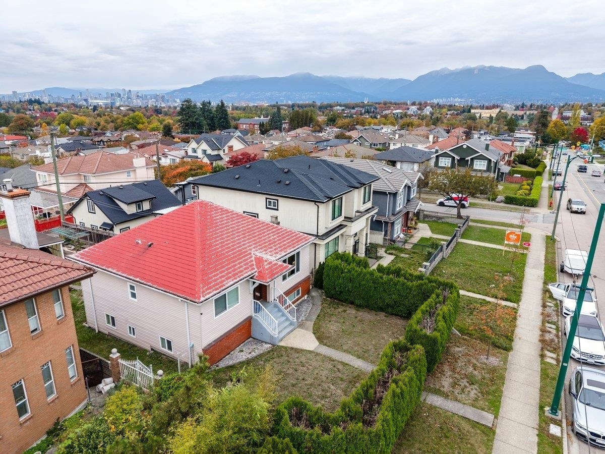 3951 Slocan Street - 3