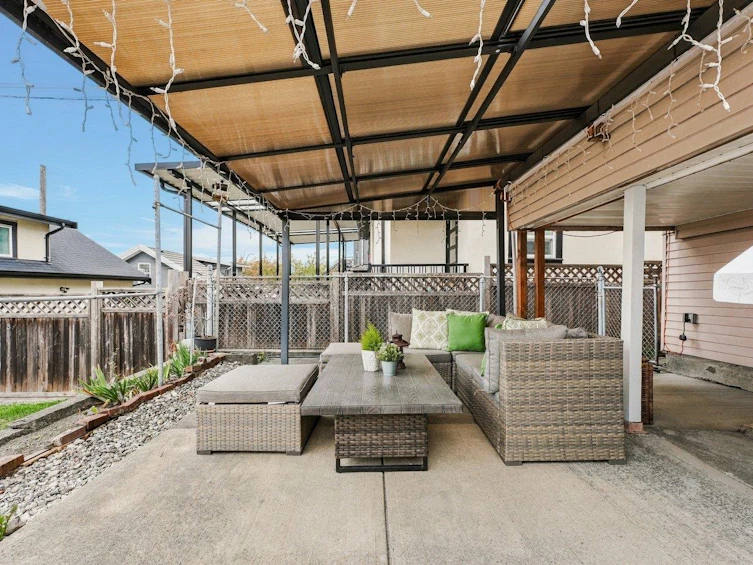 3951 Slocan Street, Vancouver, BC, V5R 1Y7 - 26