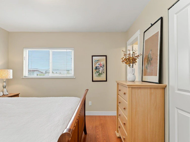 3951 Slocan Street, Vancouver, BC, V5R 1Y7 - 13