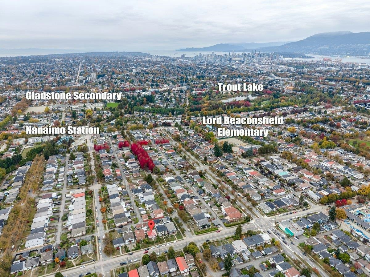 3951 Slocan Street, Vancouver, BC, V5R 1Y7 - 31