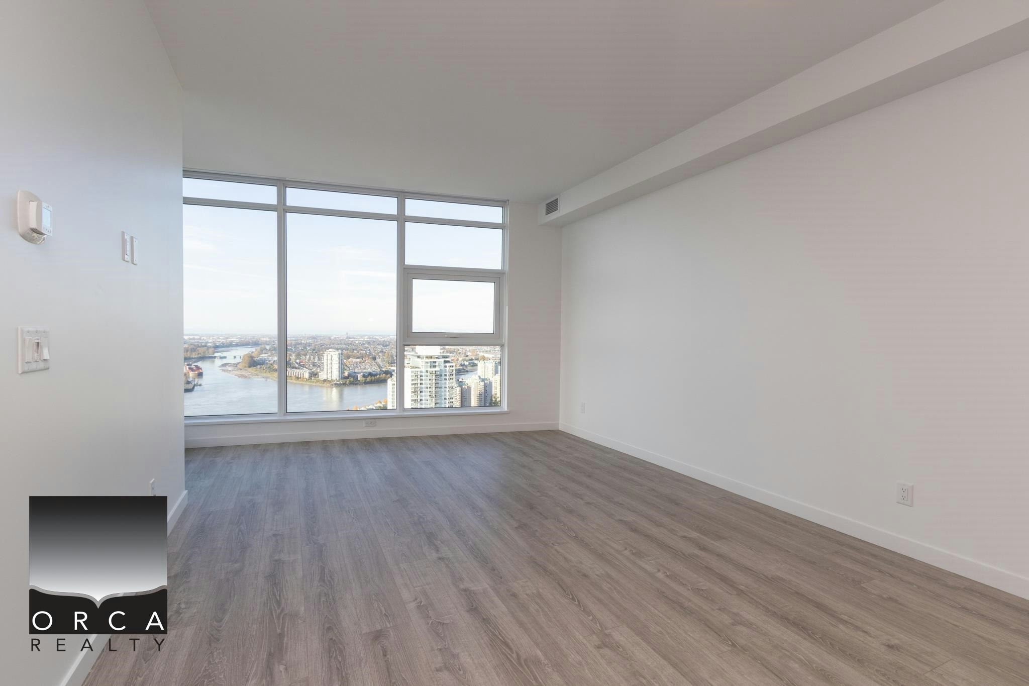 3302-680 Quayside Drive, New Westminster, BC, V3M 6Z6 - 4