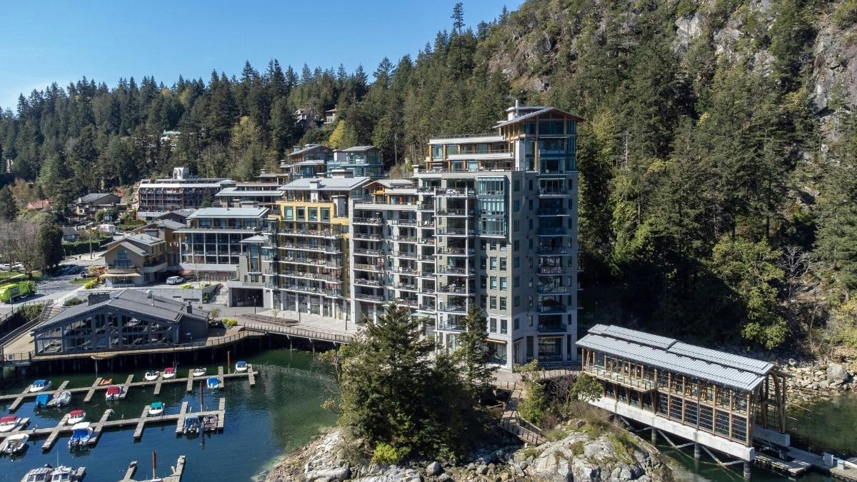 406-6707 Nelson Avenue, West Vancouver, BC, V7W 0A4