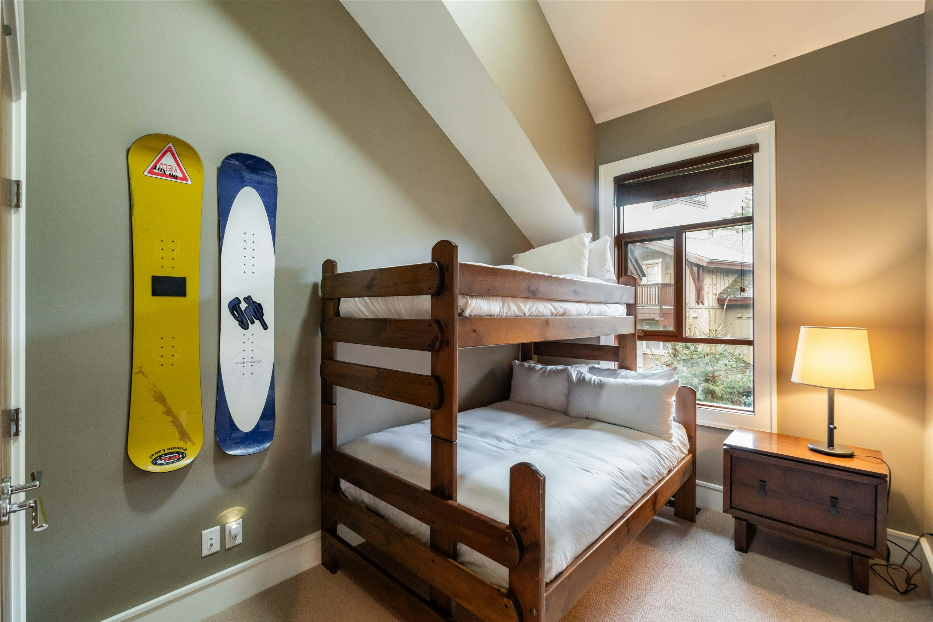 37-7124 Nancy Greene Drive, Whistler, BC, V8E 0W9 - 32