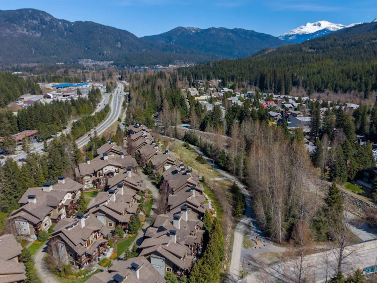 37-7124 Nancy Greene Drive, Whistler, BC, V8E 0W9 - 38