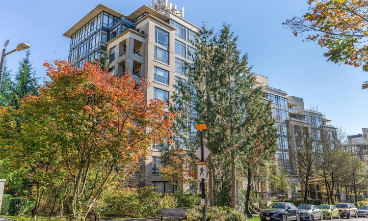 401-9300 University Crescent