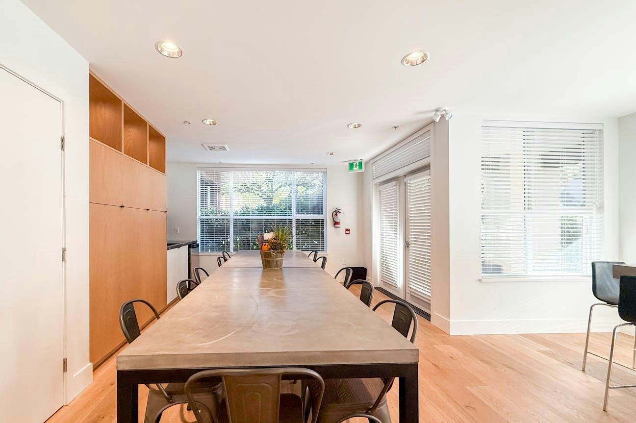 402-3205 Mountain, North Vancouver, BC, V7K 0A3 - 8