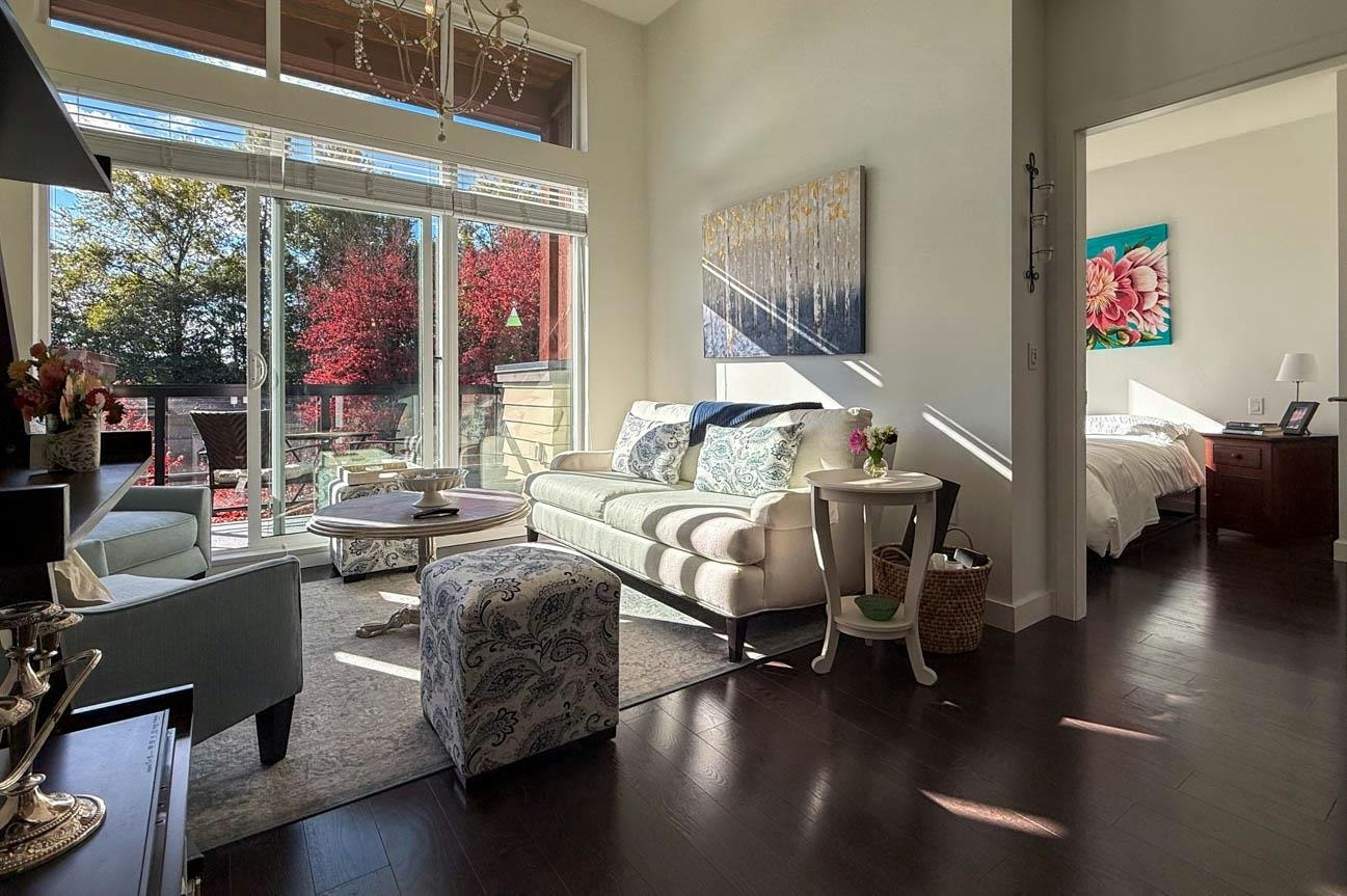 402-3205 Mountain, North Vancouver, BC, V7K 0A3 - 2