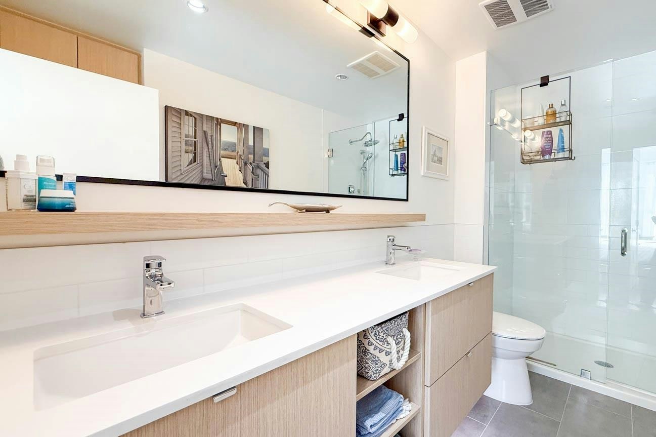 402-3205 Mountain, North Vancouver, BC, V7K 0A3 - 32