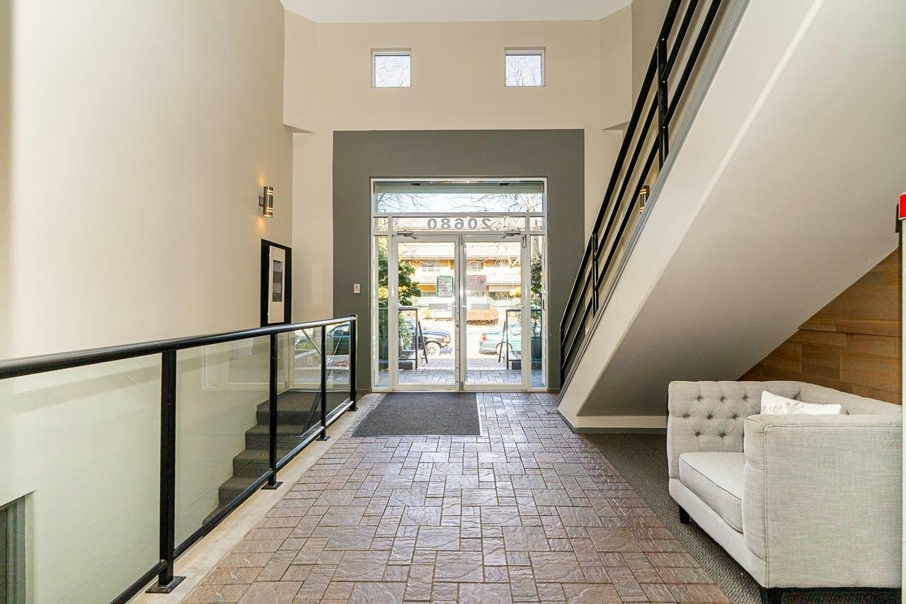 213-20860 56 Avenue - 5
