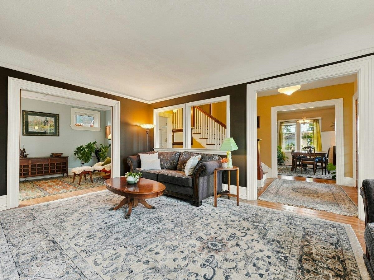 5558 Laurel Street, Burnaby, BC, V5G 1N2 - 11