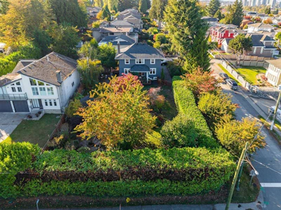 5558 Laurel Street - 2
