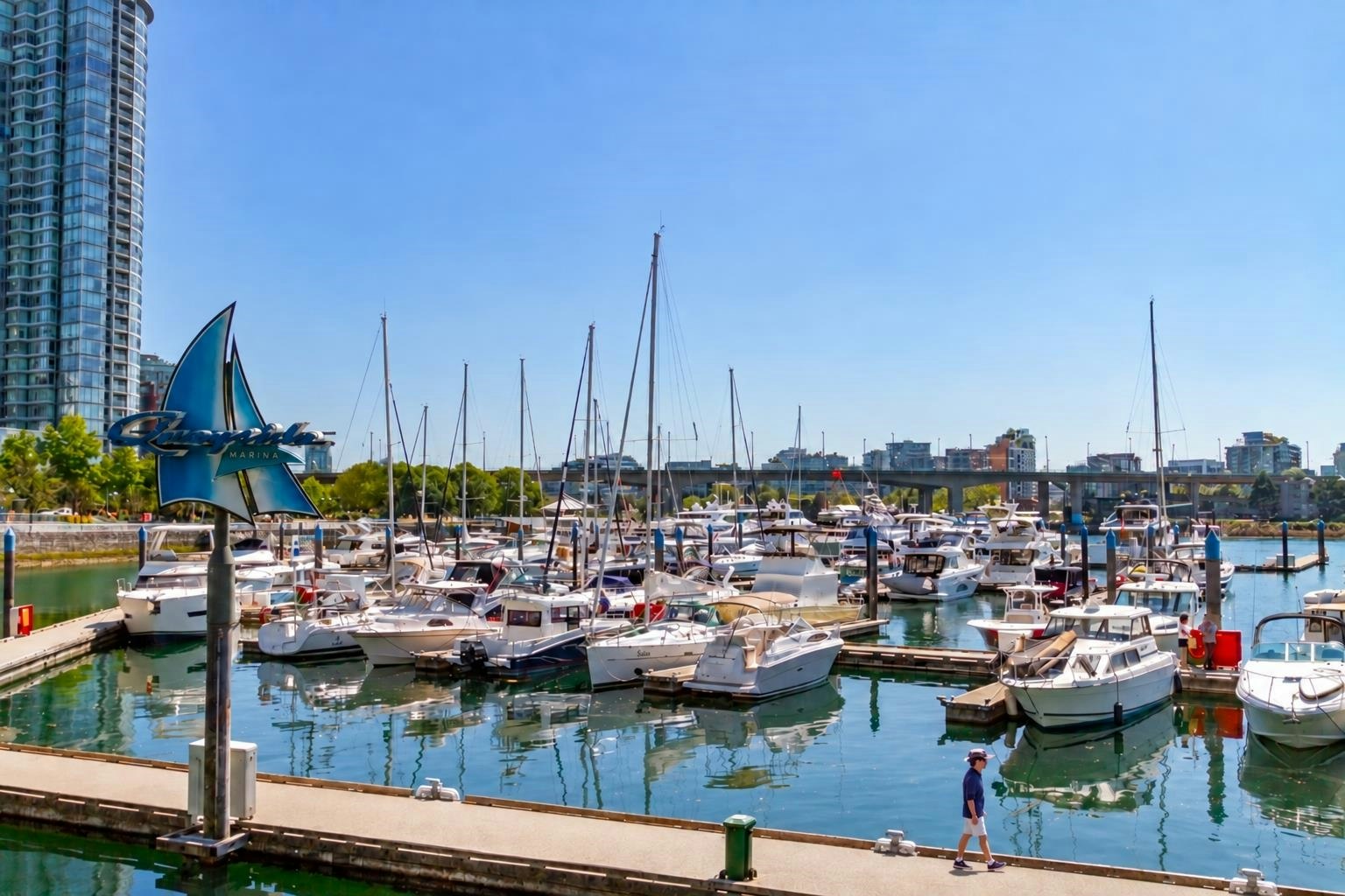 302-1228 Marinaside Crescent, Vancouver, BC, V6Z 2W4