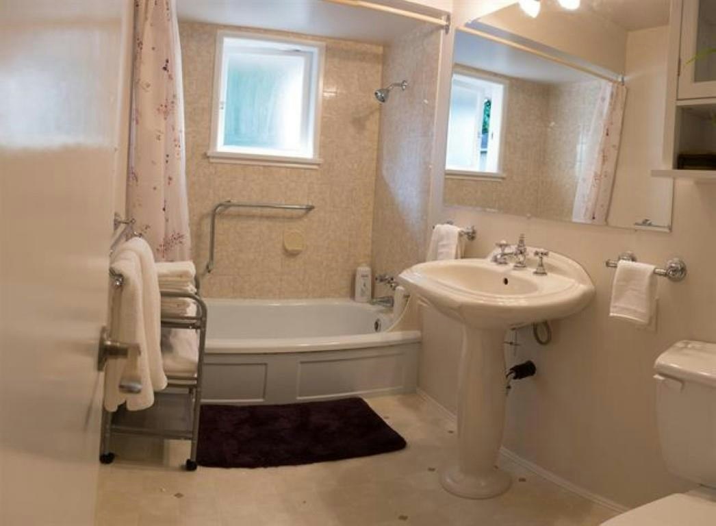 7851 Bennett Road, Richmond, BC, V6Y 1N3 - 9