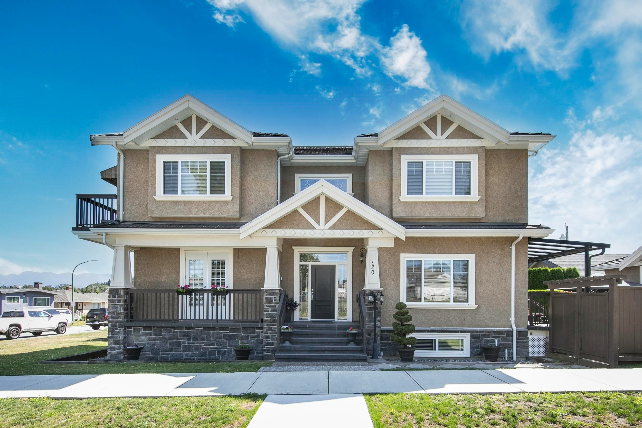 120 Rosser Avenue, Burnaby, BC, V5C 5C3
