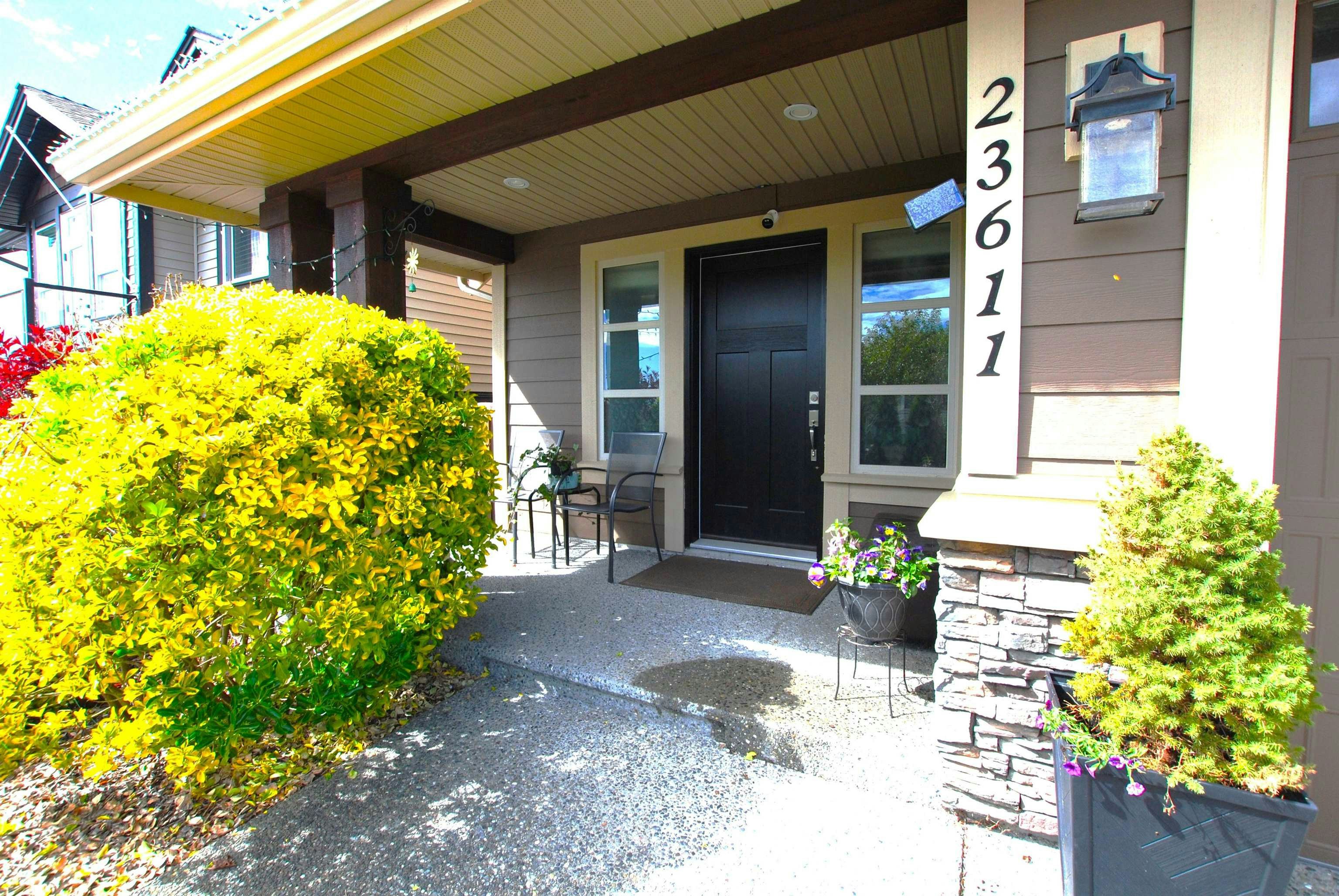 23611 Bryant Drive, Maple Ridge, BC, V4R 0B7 - 2