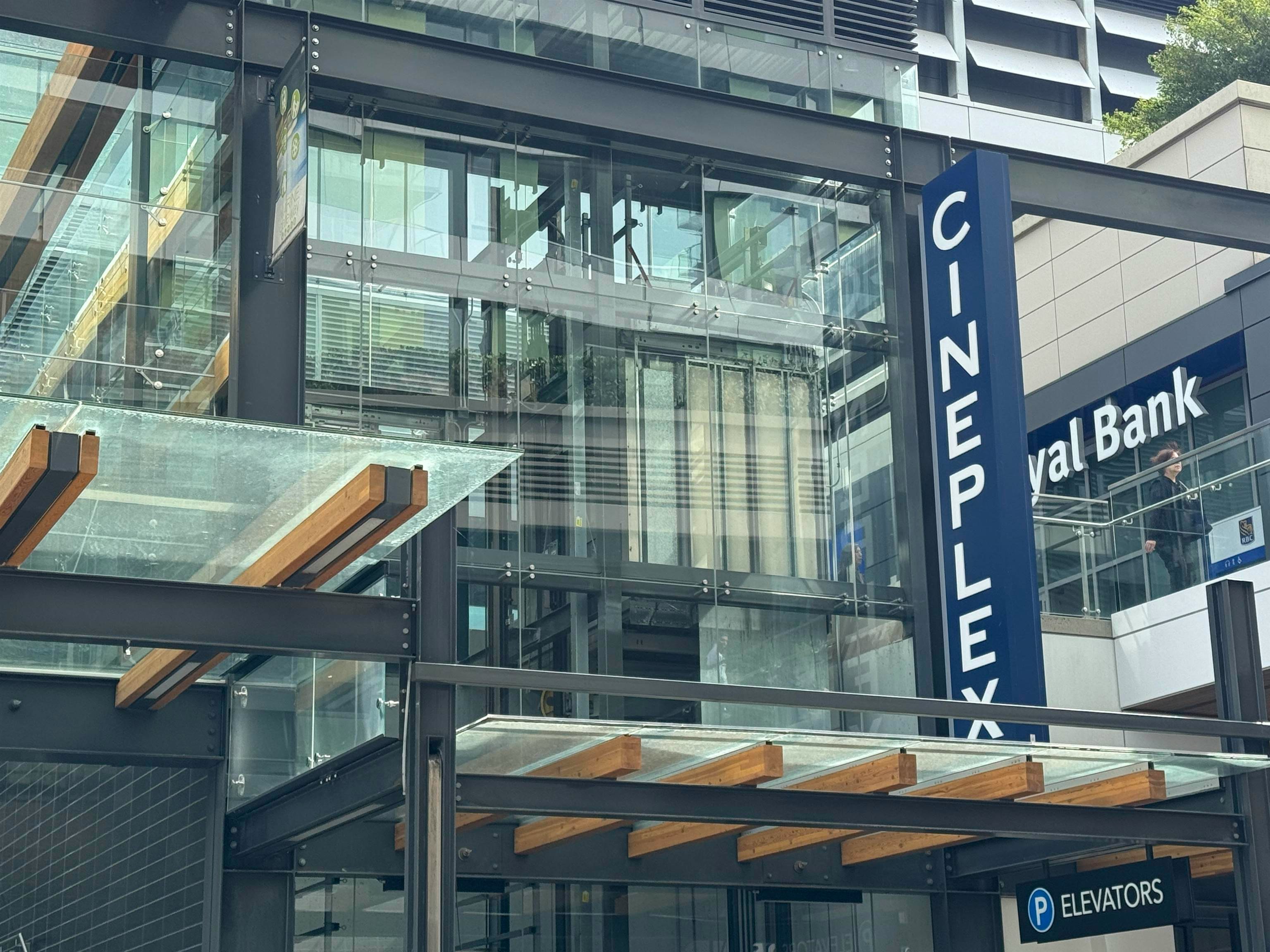 469 W 63 Avenue, Vancouver, BC, V5X 2J3 - 36