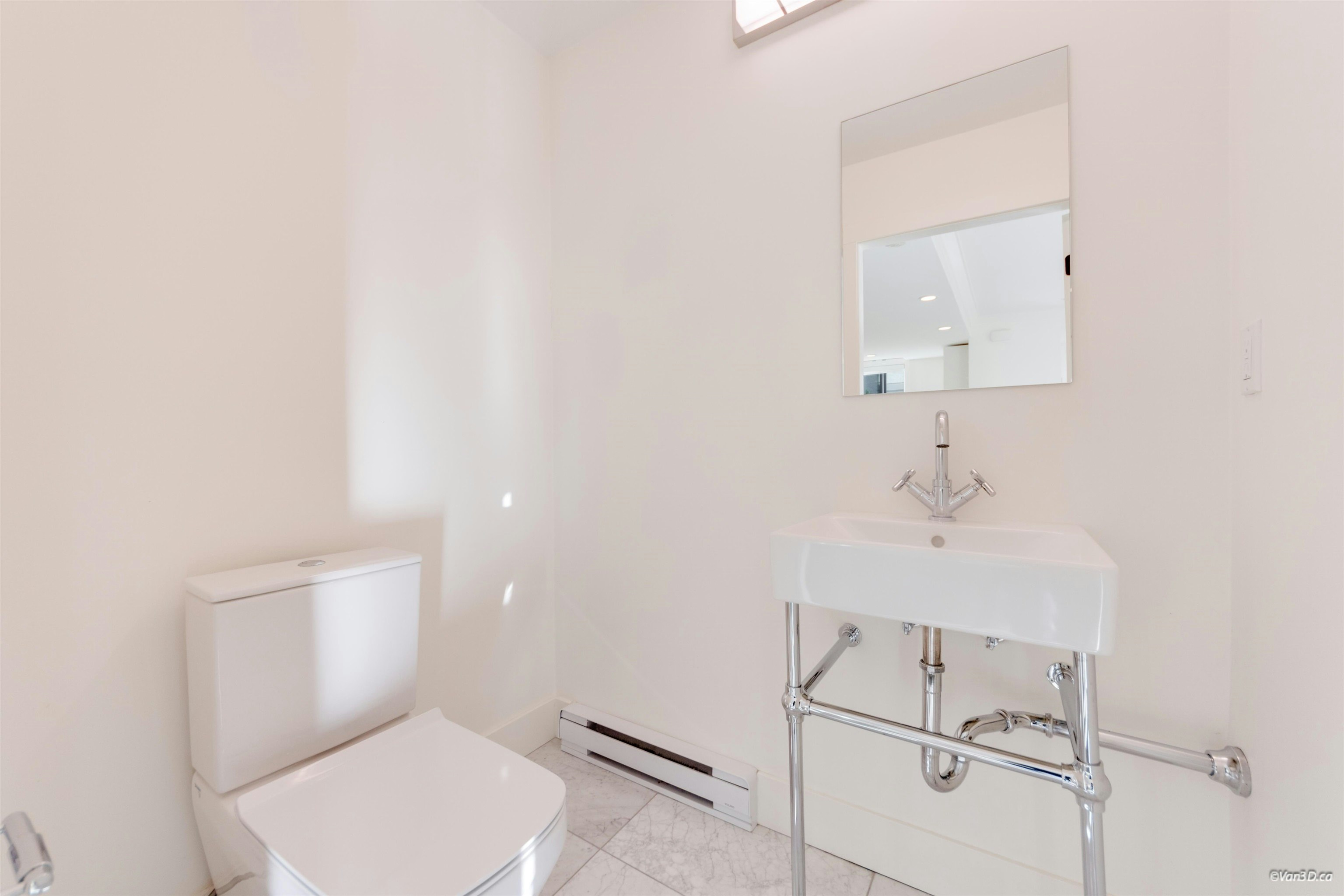 469 W 63 Avenue, Vancouver, BC, V5X 2J3 - 18