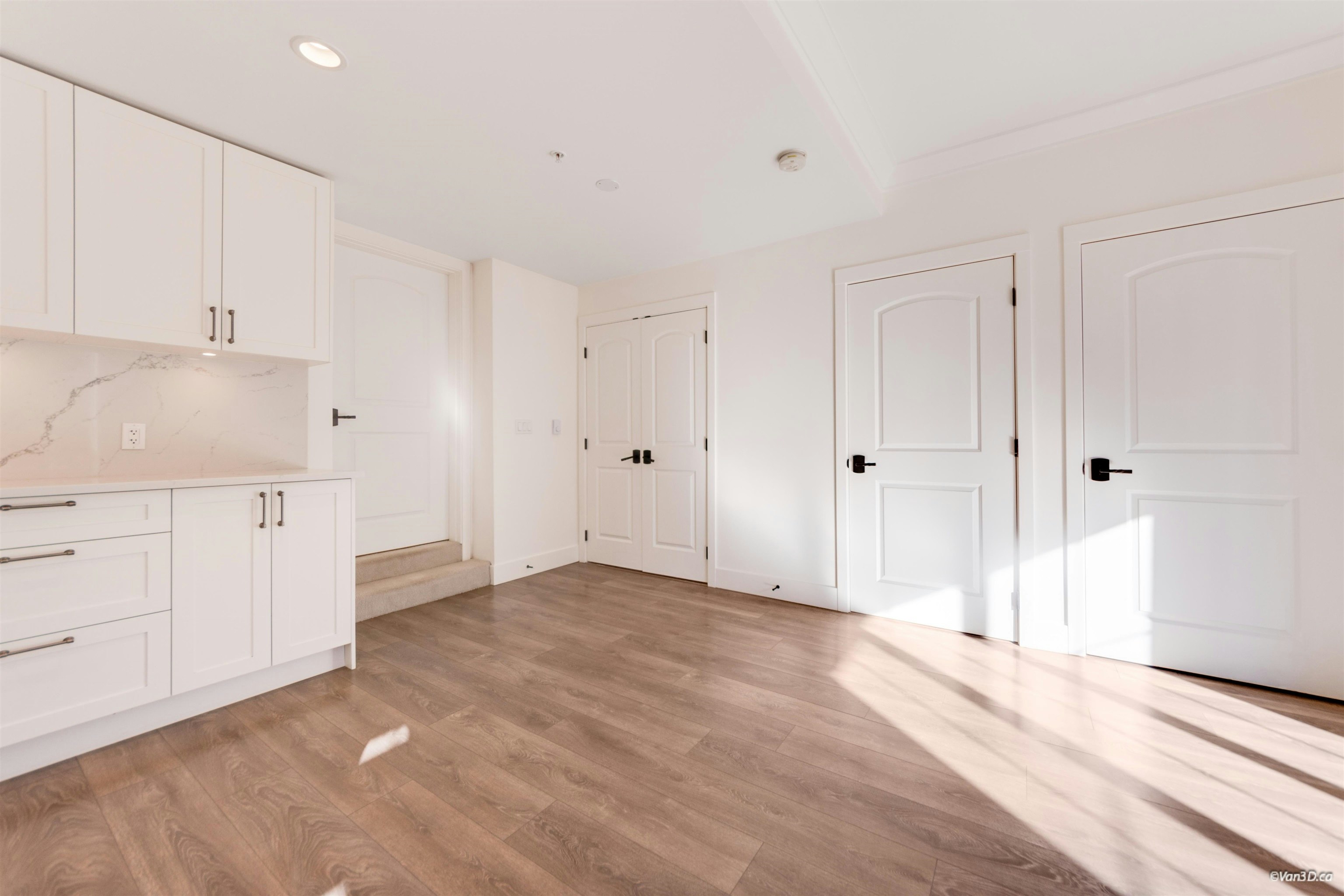 469 W 63 Avenue, Vancouver, BC, V5X 2J3 - 15