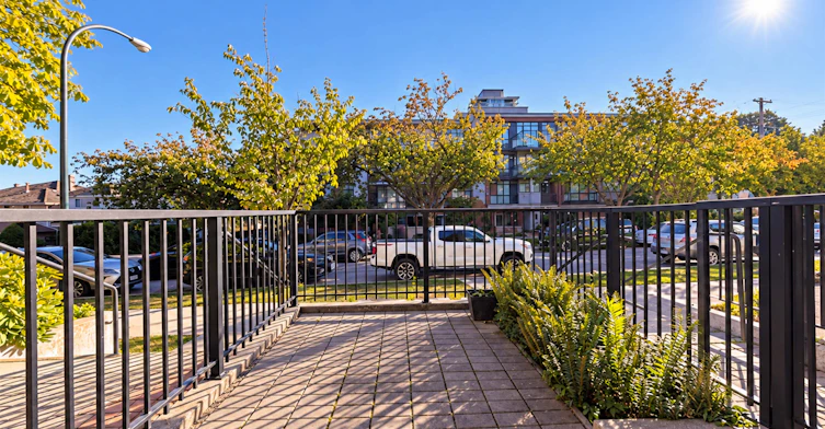 469 W 63 Avenue, Vancouver, BC, V5X 2J3 - 28
