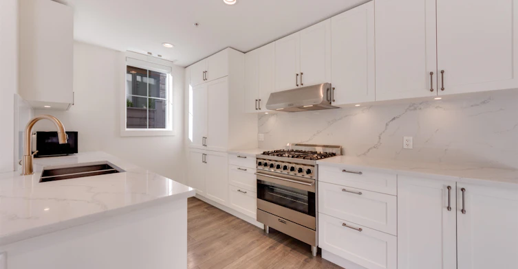 469 W 63 Avenue, Vancouver, BC, V5X 2J3 - 17
