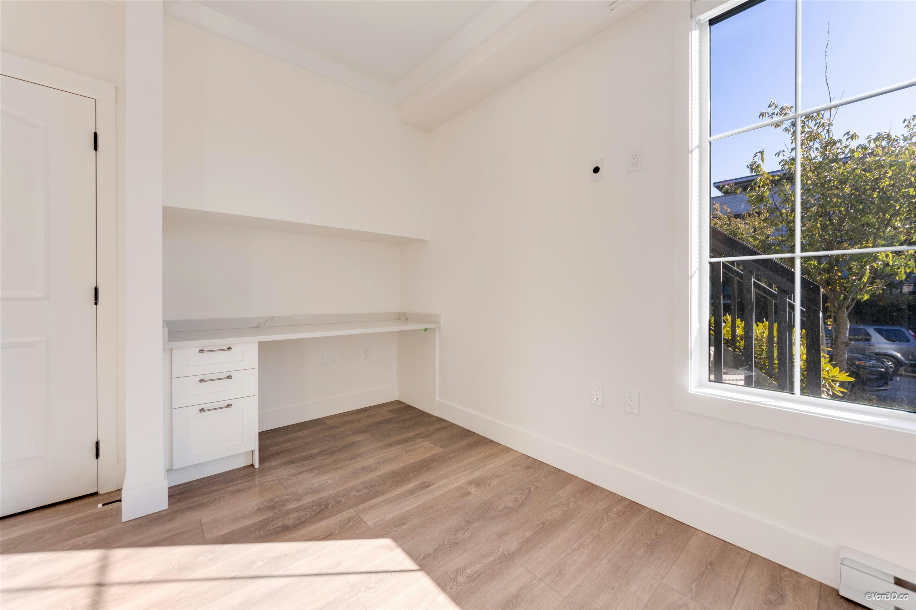 469 W 63 Avenue, Vancouver, BC, V5X 2J3 - 8