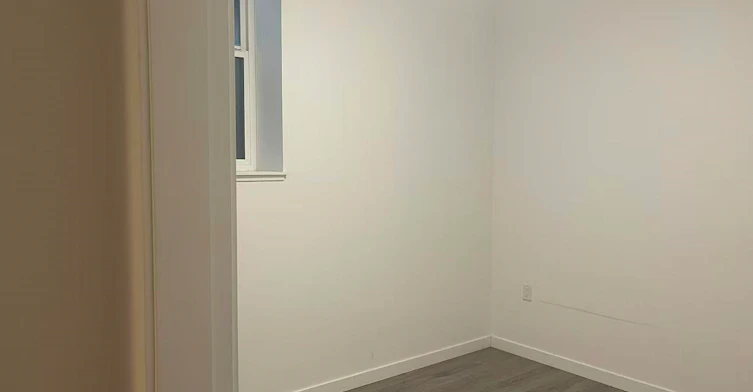 1 Bed Suite-5349 Patrick Street, Burnaby, BC, V5J 3B2 - 2