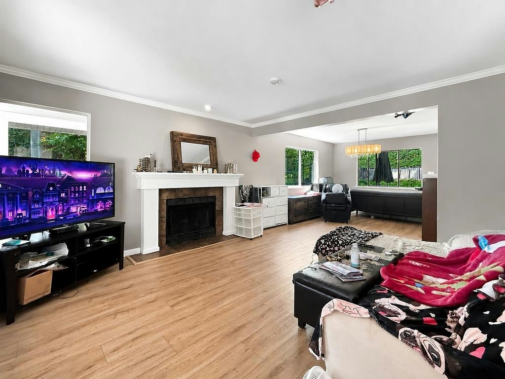 1304 Kearton Road, Gibsons, BC, V0N 1V4 - 6